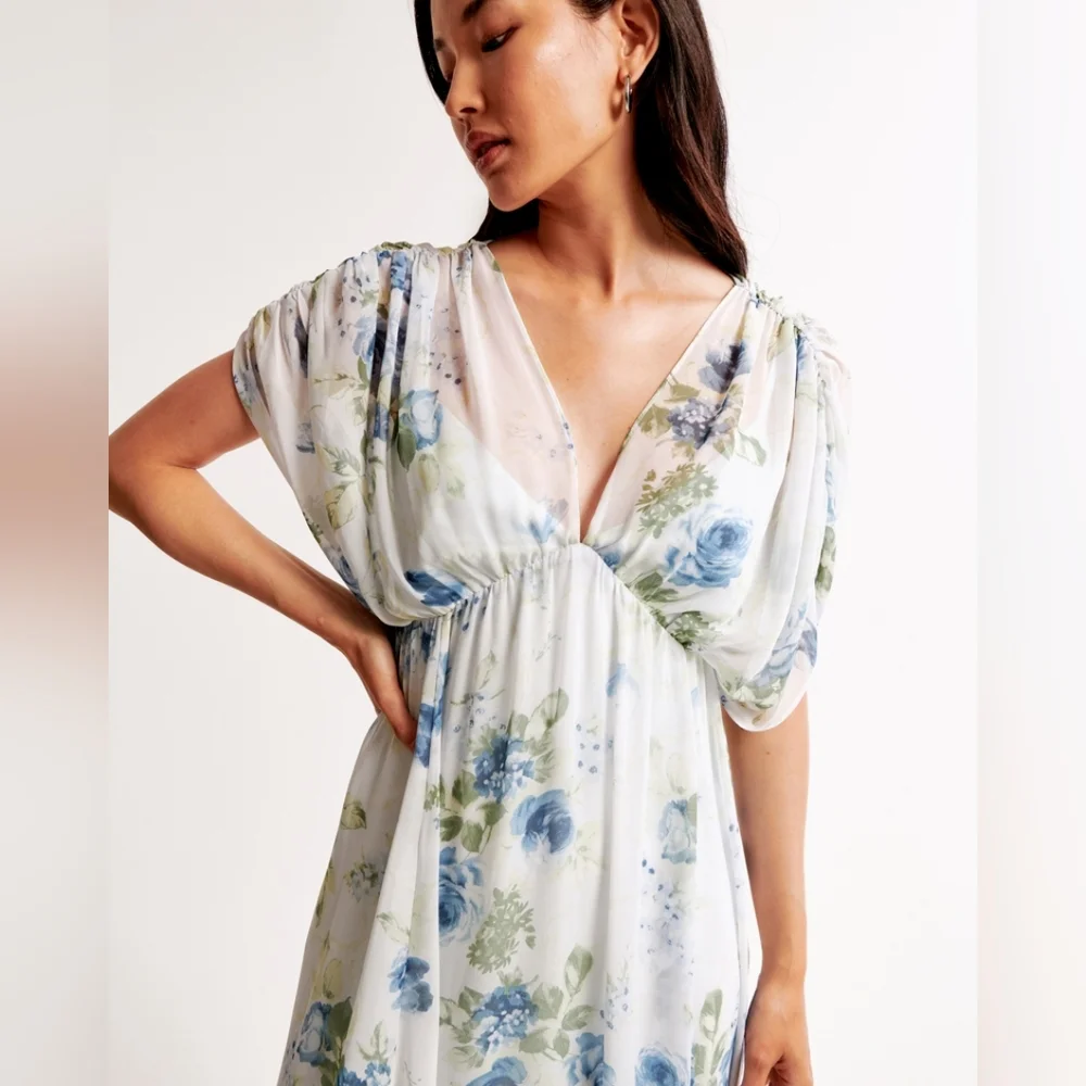 NWT Abercrombie Dolman Sleeve Flowy Maxi Dress in Blue Floral, XL